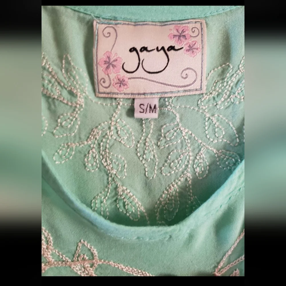 Gaya Embroidered Mint Kimono Top - Picture 5 of 7